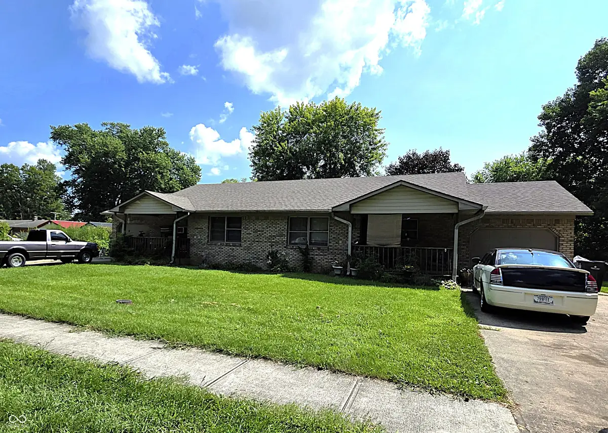 309 /311 N Main Street, Mooresville, IN 46158 - #1