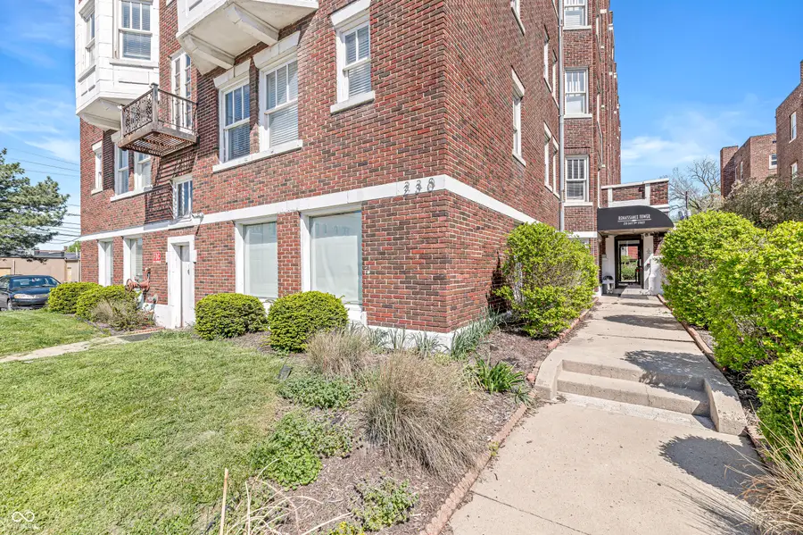 230 E 9th Street #107, Indianapolis, IN 46204 - #2