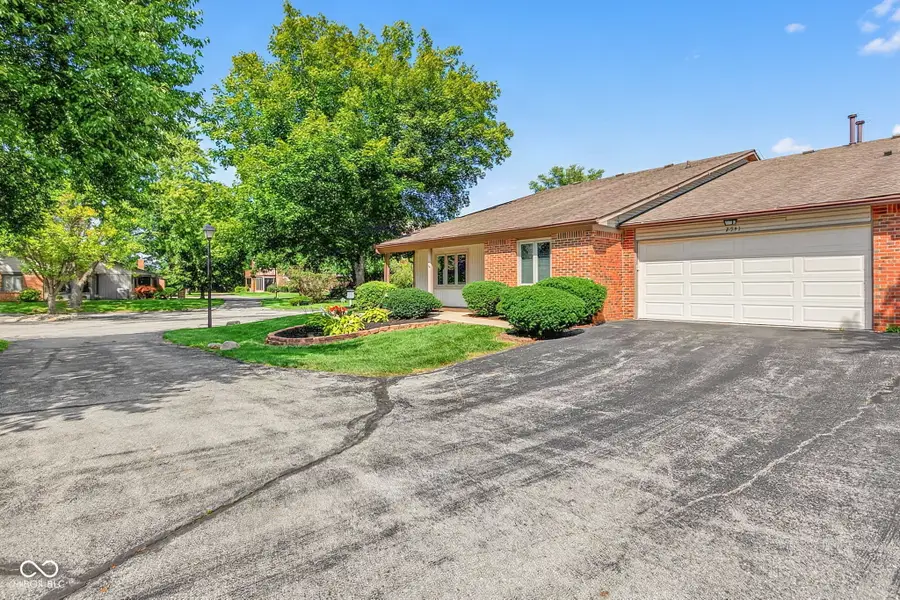 2541 N Willow Way, Indianapolis, IN 46268 - #2