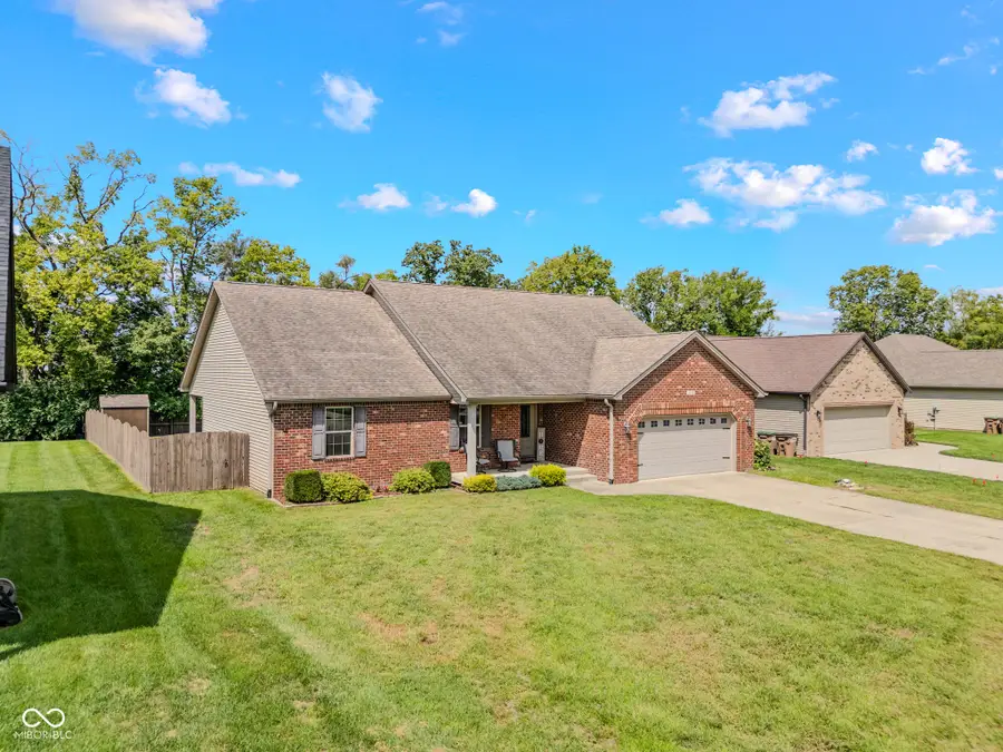 4328 Westminster Court, Columbus, IN 47201 - #2