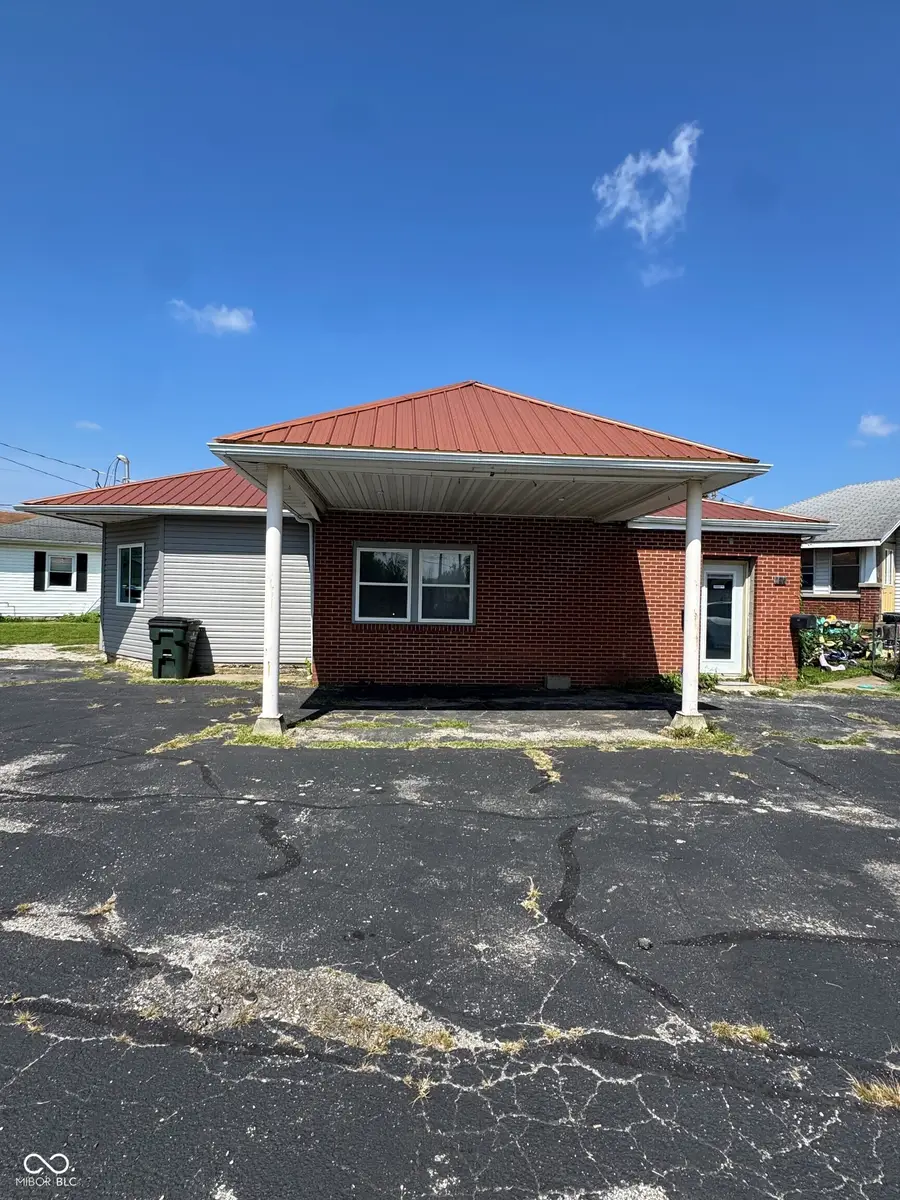 805 S Broadway, Greensburg, IN 47240 - #3