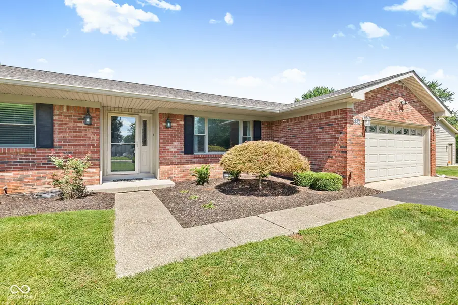 2216 W 400 N, Greenfield, IN 46140 - #3