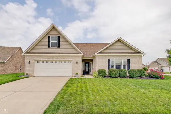 4602 W Dane Court, New Palestine, IN 46163