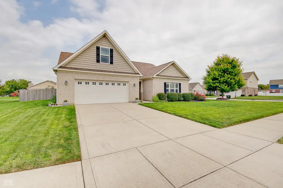 4602 W Dane Court, New Palestine, IN 46163 - #2