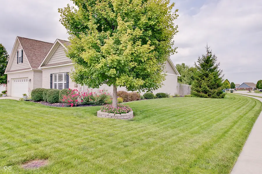 4602 W Dane Court, New Palestine, IN 46163 - #3
