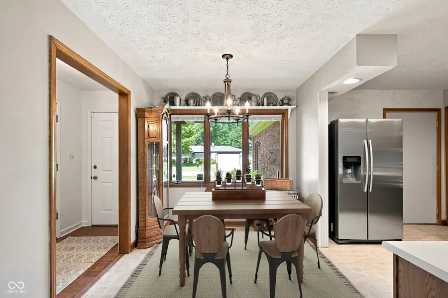 305 Lake View Drive, Greenfield, IN 46140 - #3