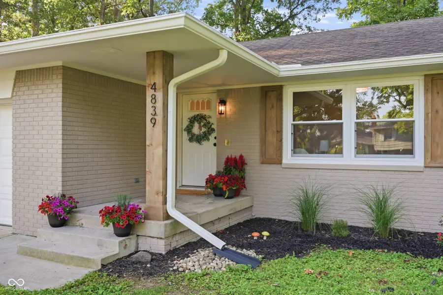 4839 W Oak Drive, New Palestine, IN 46163 - #3