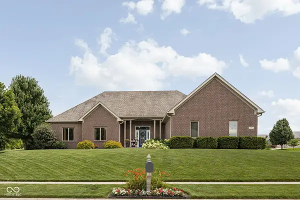 1797 Golden Field Drive, Greenwood, IN 46143