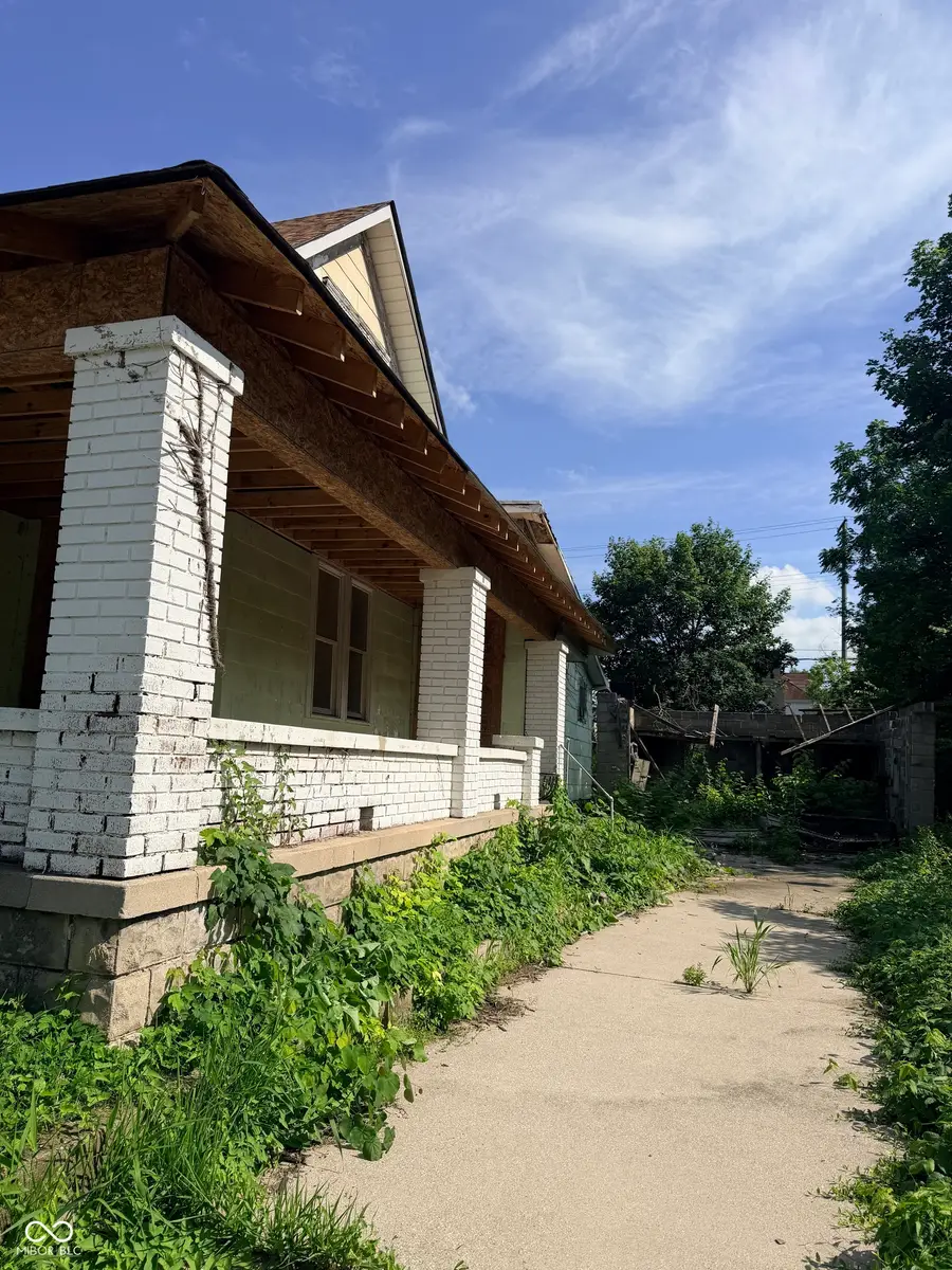300 E North Street, Winchester, IN 47394 - #2