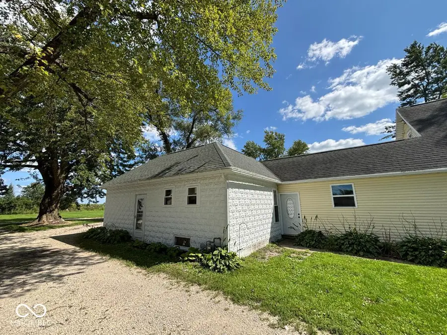 422 S Sycamore Street, Gaston, IN 47342 - #3