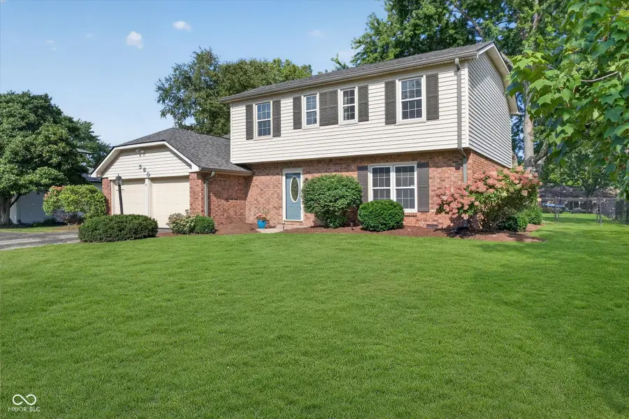 560 S Harbour Drive, Noblesville, IN 46062 - #3