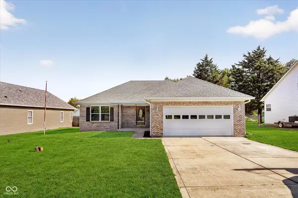 156 Patriots Landing, Fillmore, IN 46128