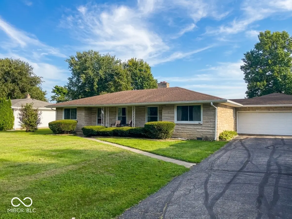 739 W Gossett Road, Frankfort, IN 46041 - #1