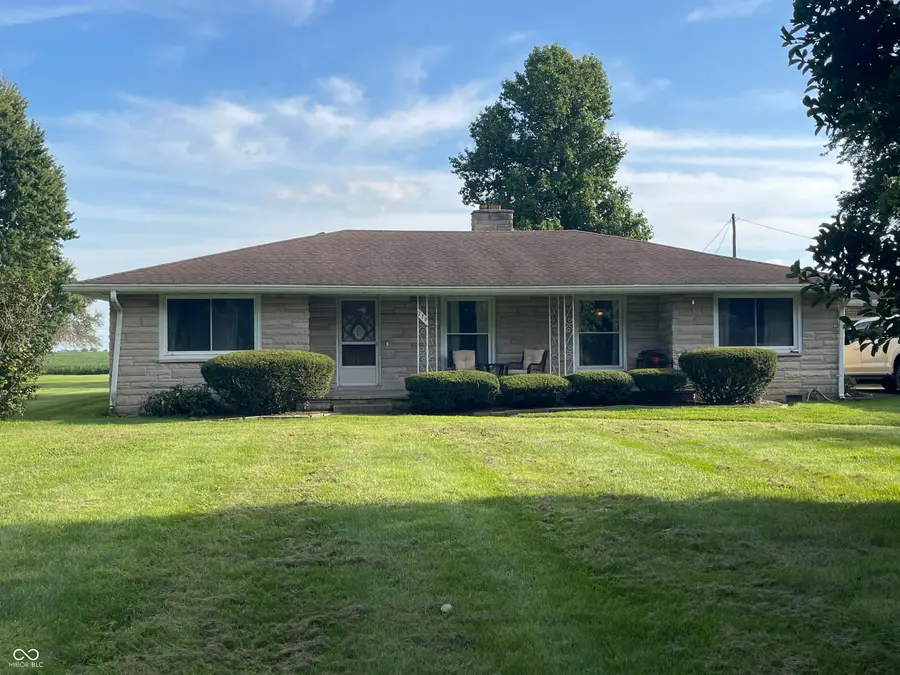 739 W Gossett Road, Frankfort, IN 46041 - #3