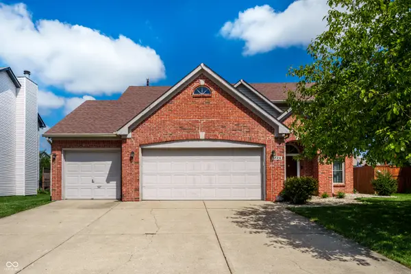 1224 Knapps Court, Greenwood, IN 46142