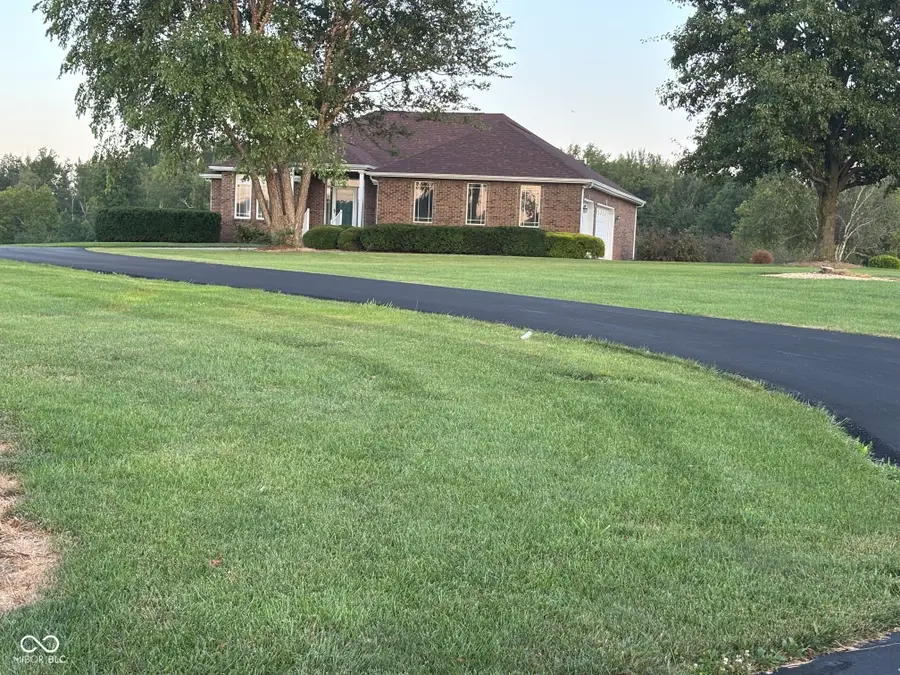 2411 W 625 S, Columbus, IN 47201 - #3