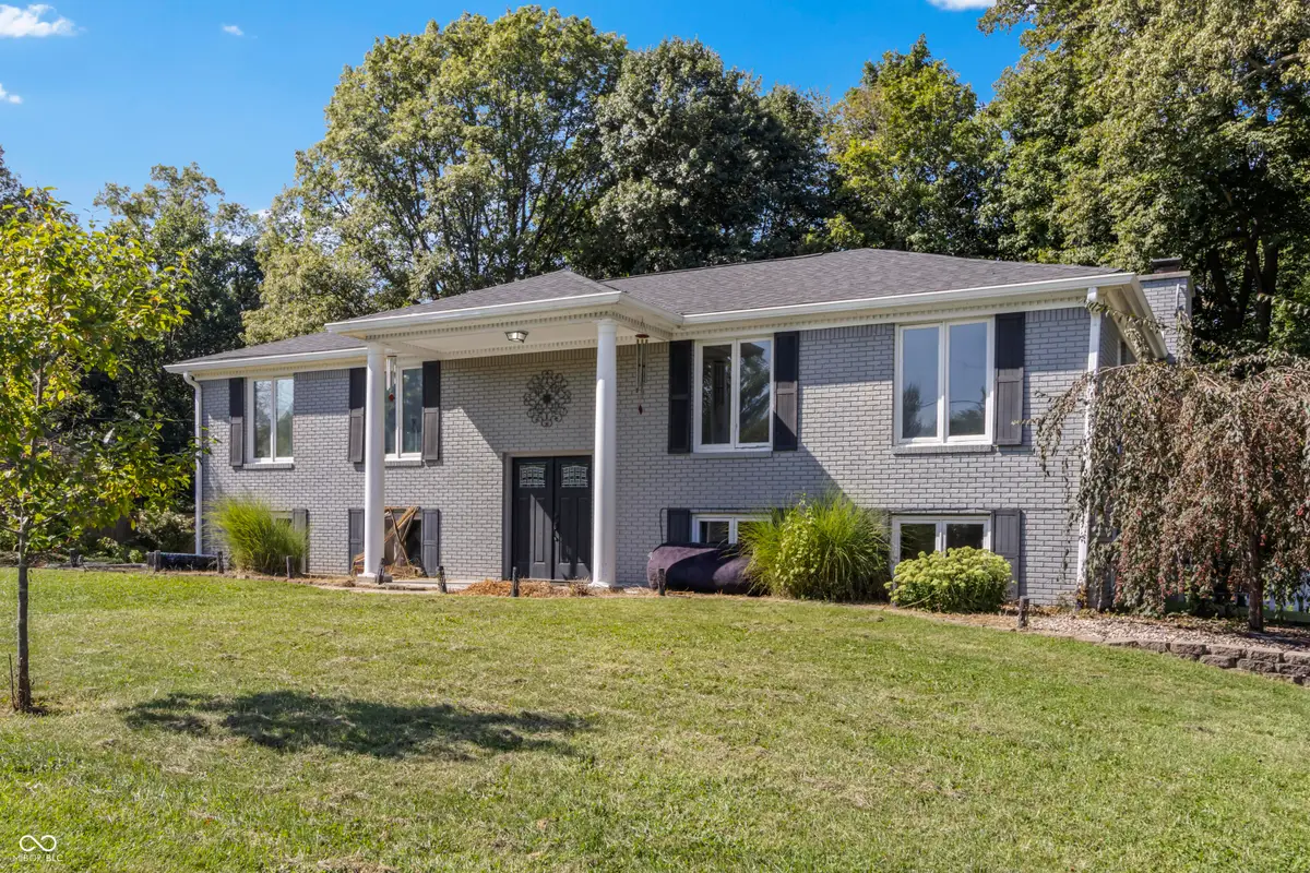 272 Canterbury Drive, Avon, IN 46123 - #1