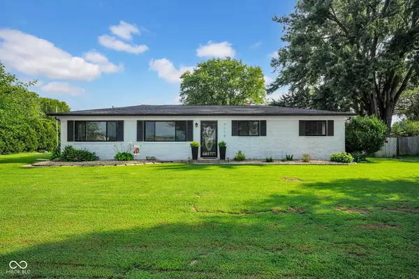 7114 S Midland Avenue, Columbus, IN 47201