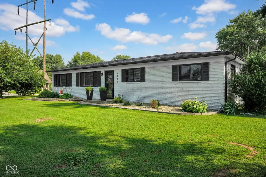 7114 S Midland Avenue, Columbus, IN 47201 - #3