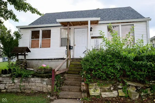 123 Hoosier, North Vernon, IN 47265