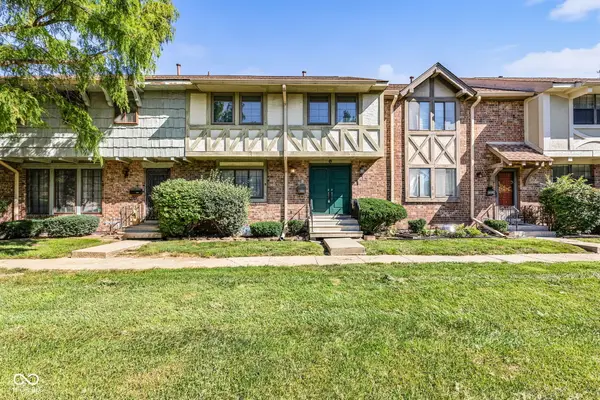 8119 Bromley Place, Indianapolis, IN 46219