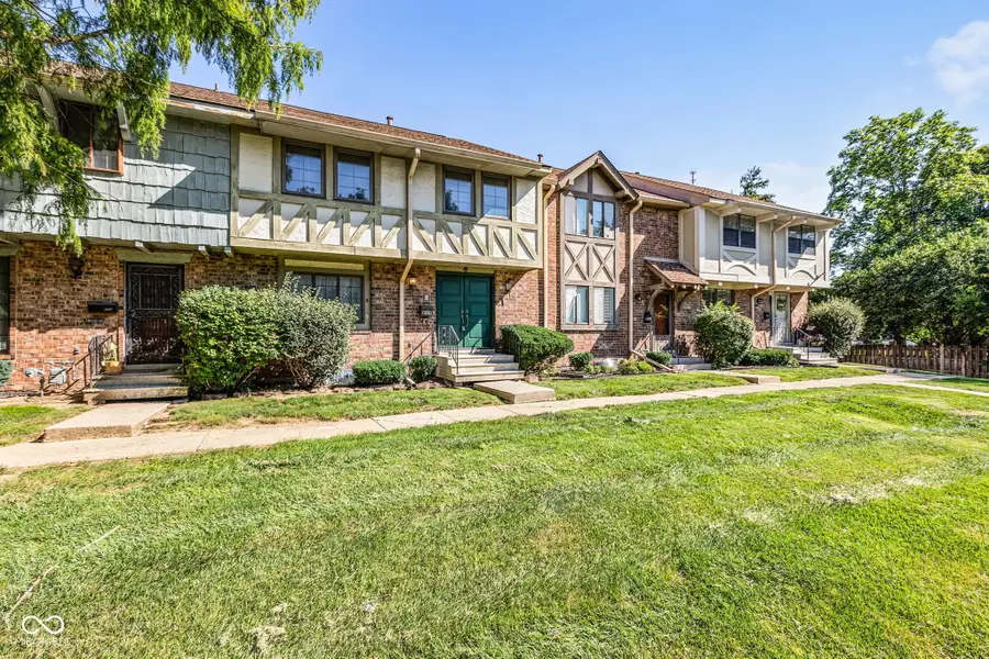 8119 Bromley Place, Indianapolis, IN 46219 - #3