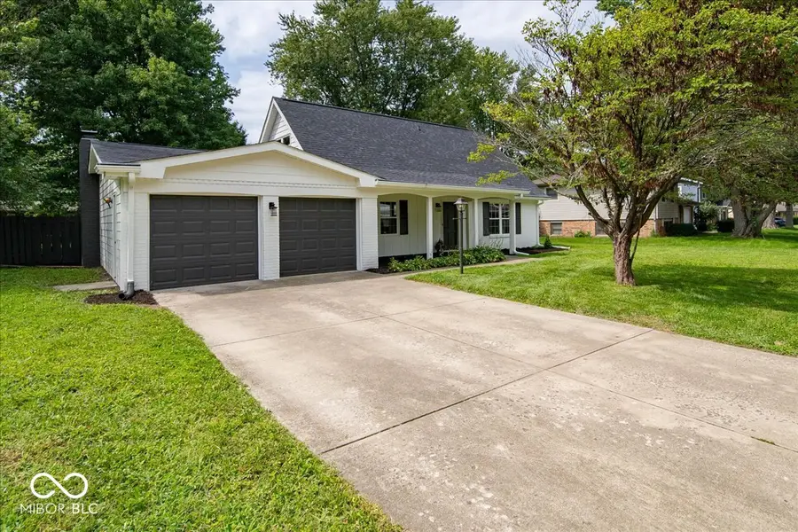 370 Winding Way, Carmel, IN 46032 - #3