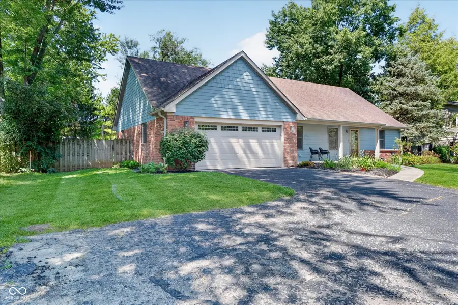 242 Beechmont Drive, Carmel, IN 46032 - #2