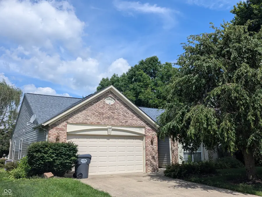 590 New London Drive, Greenwood, IN 46142 - #2