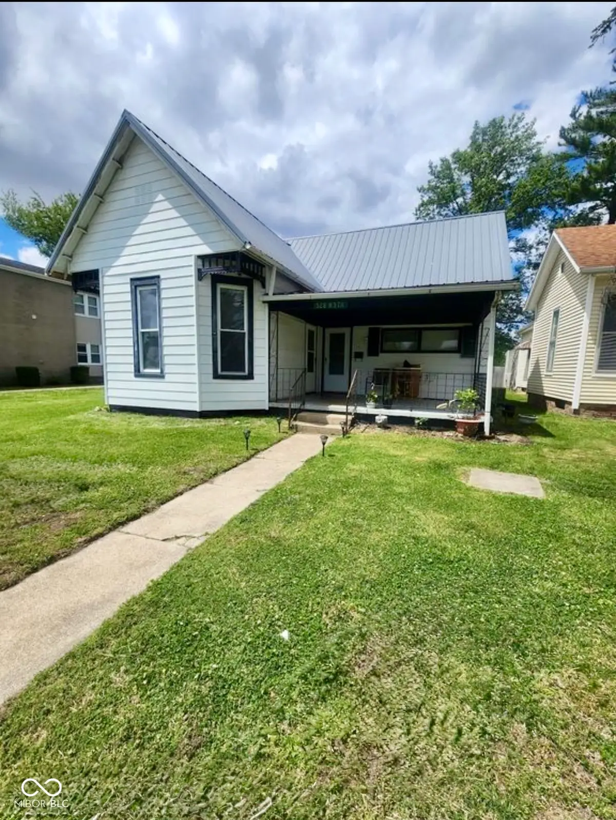 528 W 5th Street, Seymour, IN 47274 - #1