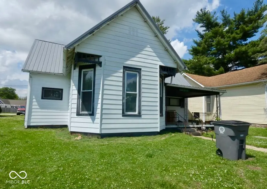 528 W 5th Street, Seymour, IN 47274 - #2