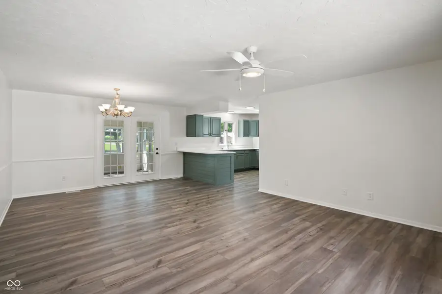 147 W Birch Lane, Alexandria, IN 46001 - #3