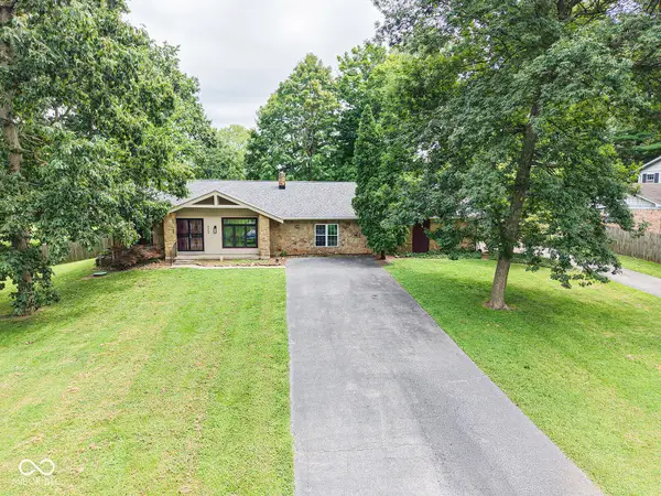 8245 Woodlawn Drive, Martinsville, IN 46151