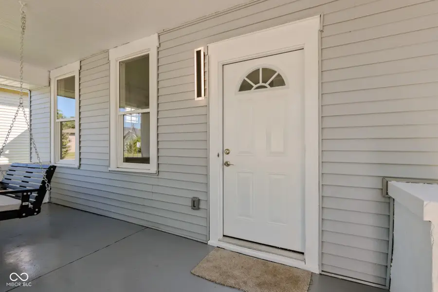 1121 Lafayette Avenue, Columbus, IN 47201 - #2