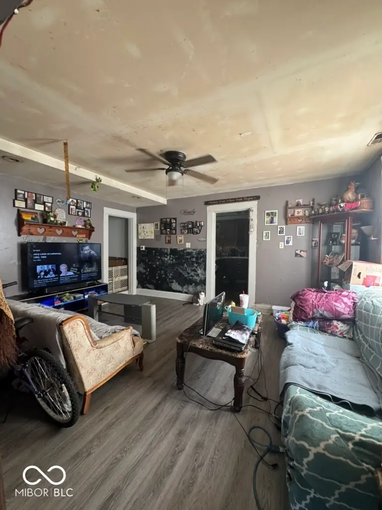 1022 W Powers Street, Muncie, IN 47305 - #2
