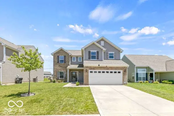 2581 Shadowbrook Trace, Greenwood, IN 46143