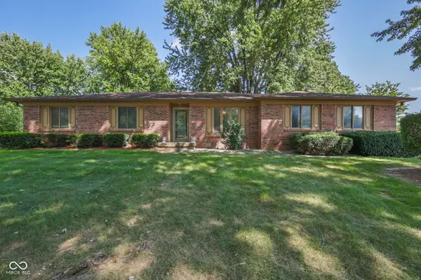 199 N Windmill Trail, Greenwood, IN 46142