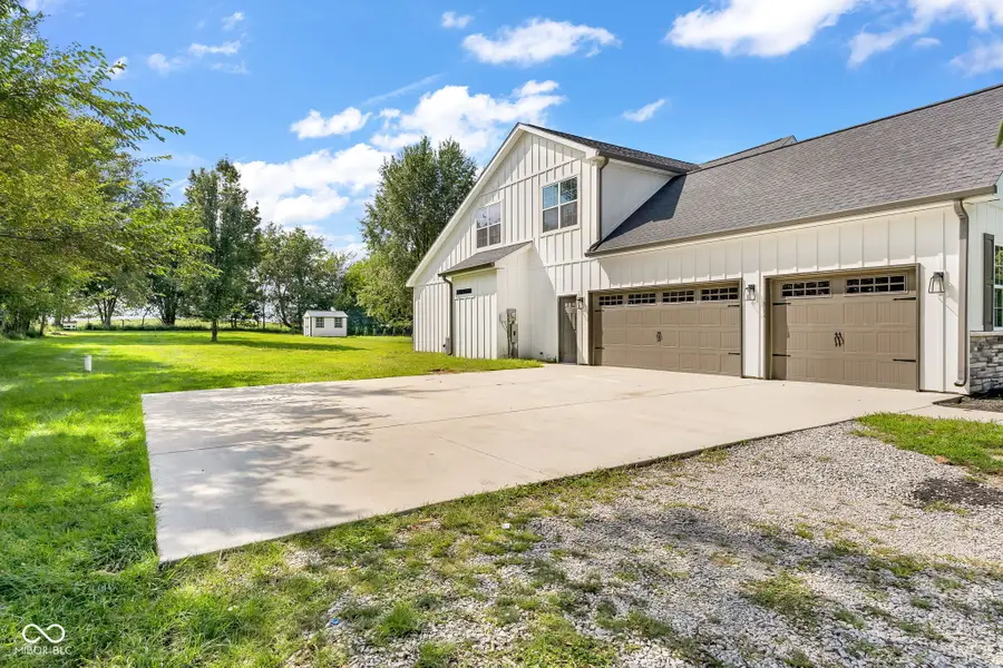 379 S Schenck Road, Crawfordsville, IN 47933 - #2