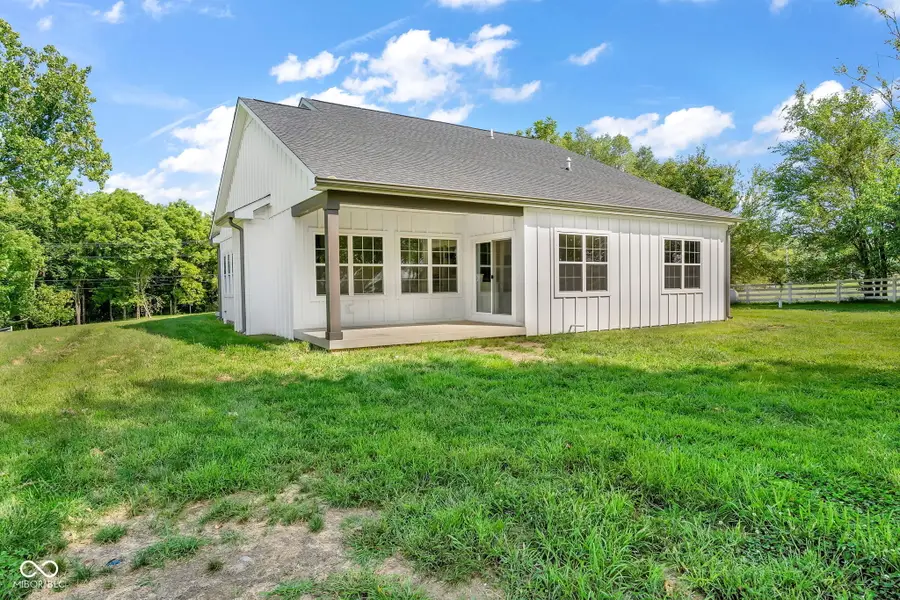 379 S Schenck Road, Crawfordsville, IN 47933 - #3