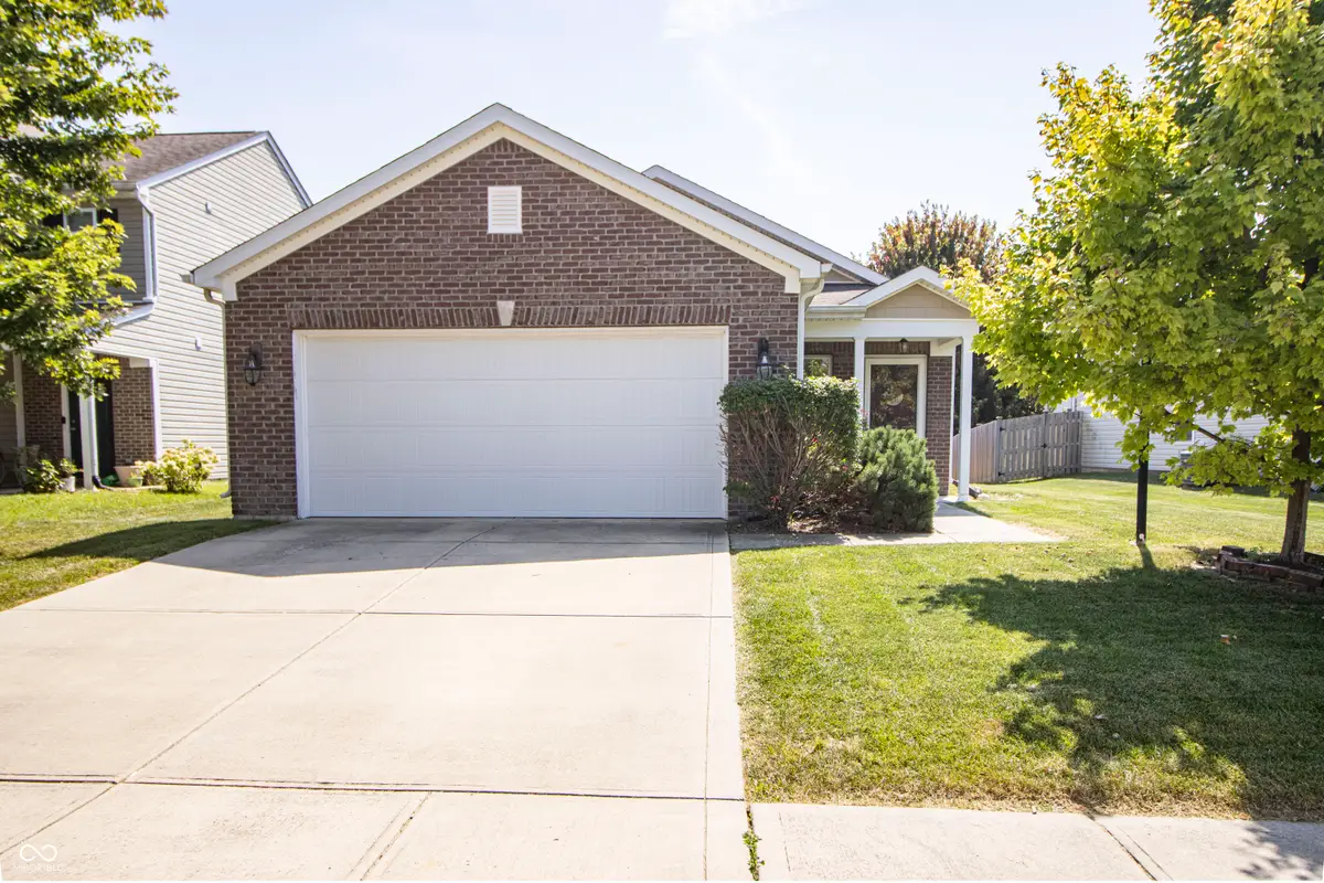 19398 Links Lane, Noblesville, IN 46062 - #1