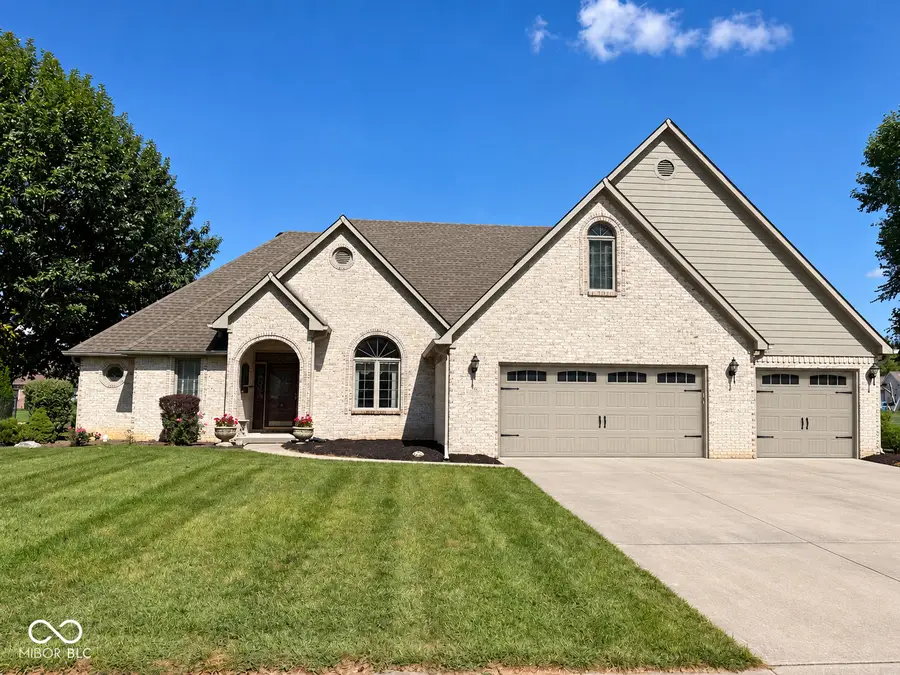 710 Willow Pointe South Drive, Plainfield, IN 46168 - #2