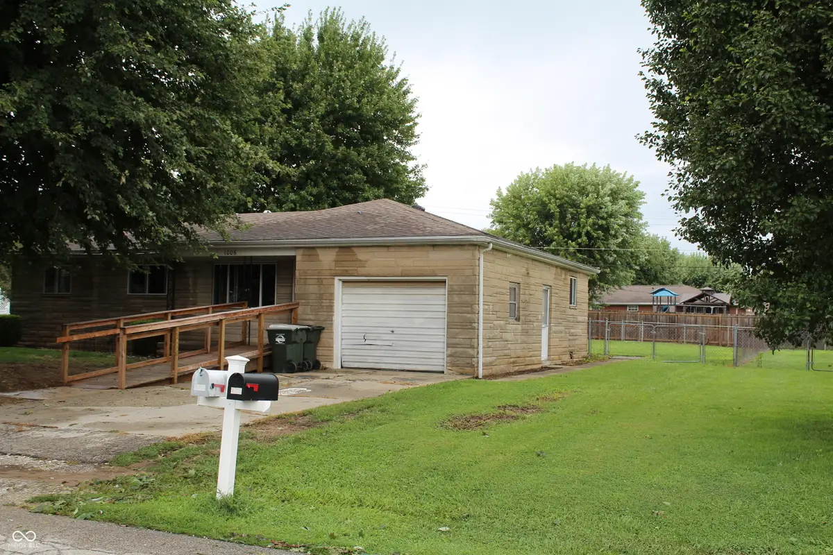 1006 W 9th Street, Greensburg, IN 47240 - #1