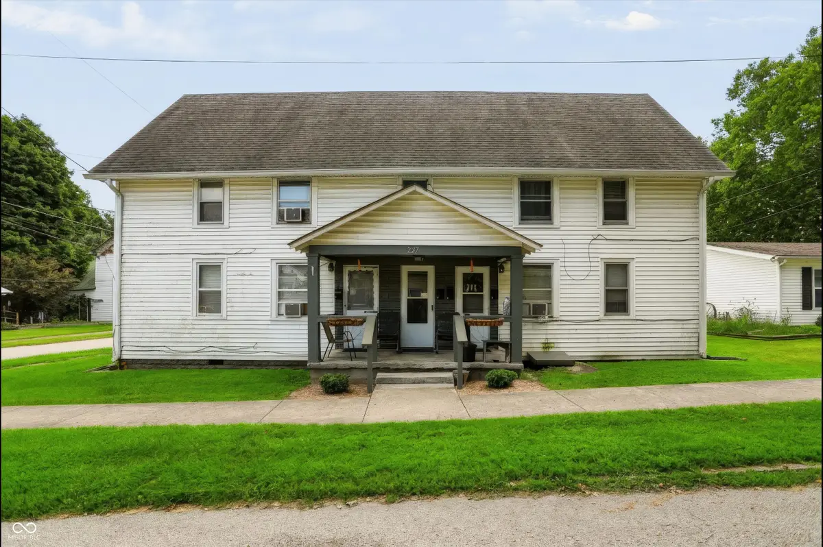 227 E Pine Street, Knightstown, IN 46148 - #1