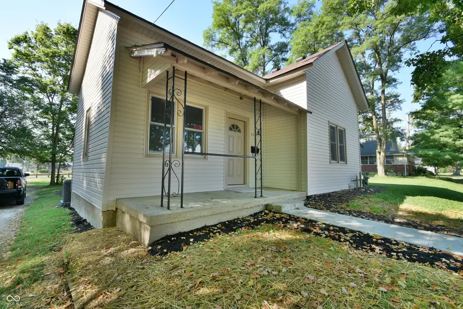 223 W Brown Street, Knightstown, IN 46148 - #2