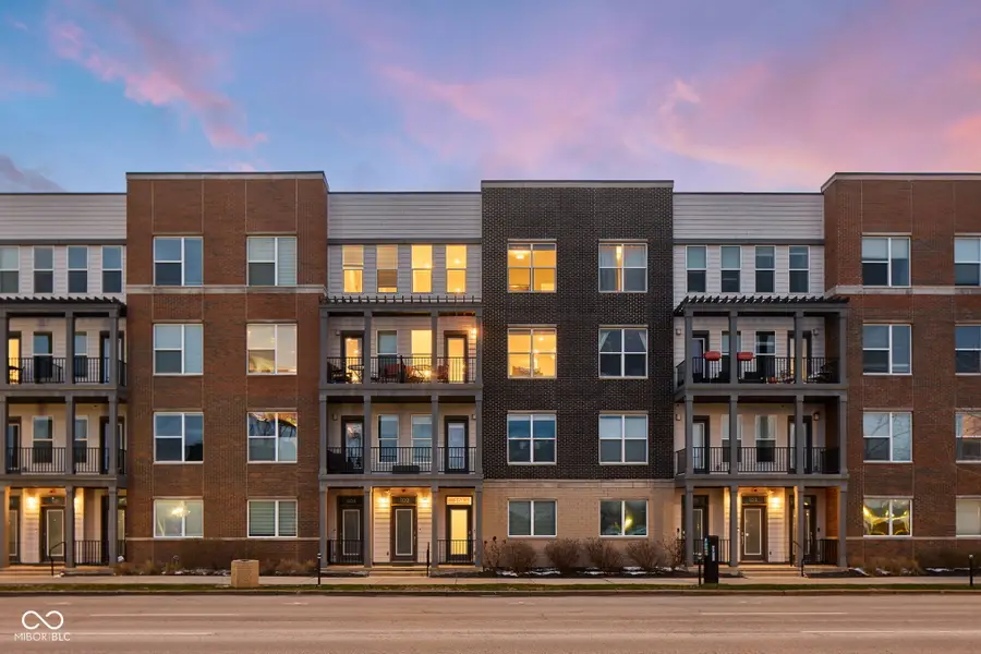 727 N Illinois Street #204, Indianapolis, IN 46204 - #2
