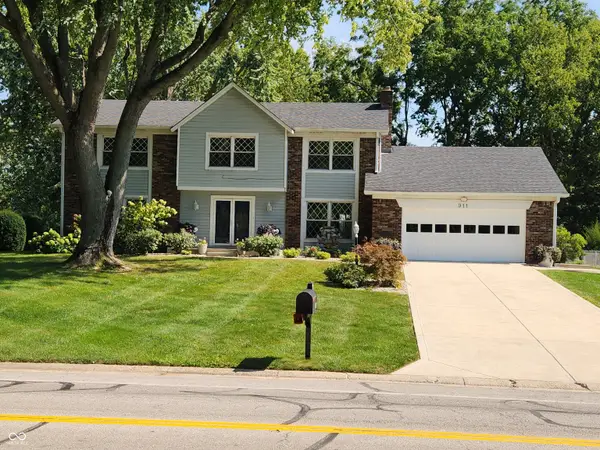 911 E Greyhound Pass, Carmel, IN 46032