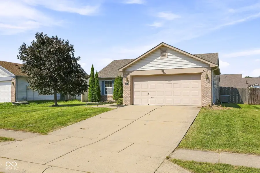 6126 Glebe Drive, Indianapolis, IN 46237 - #2