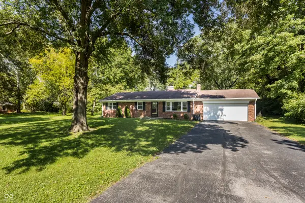 10461 Woodlawn Drive, Carmel, IN 46280