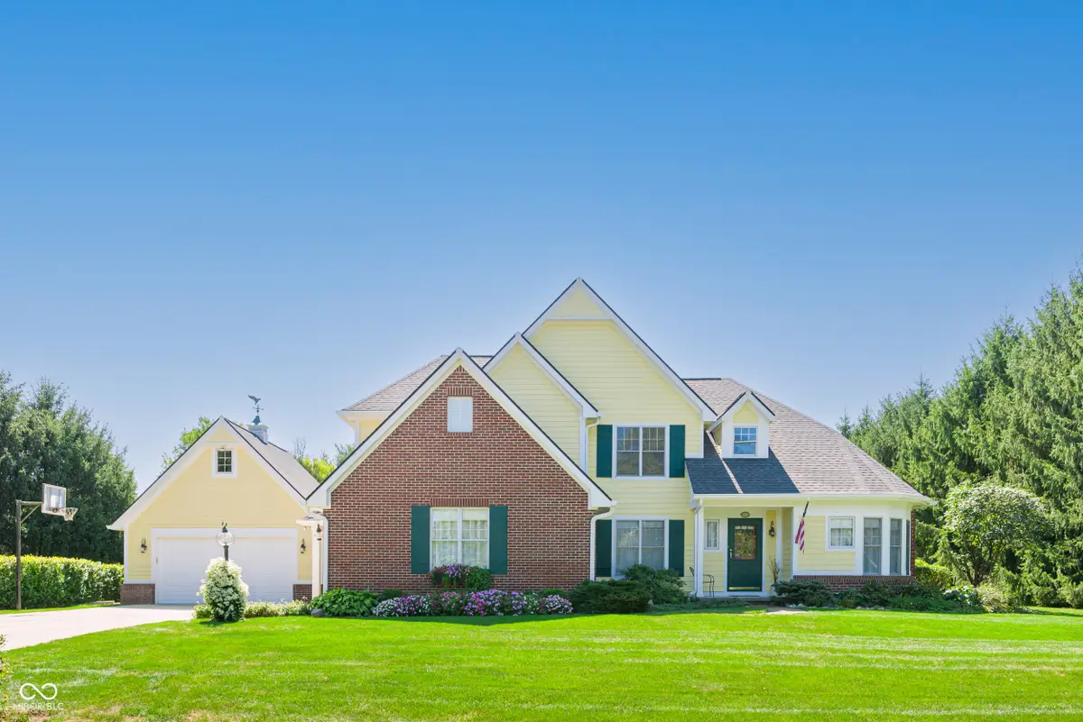 9021 Mallard Point, Zionsville, IN 46077 - #1