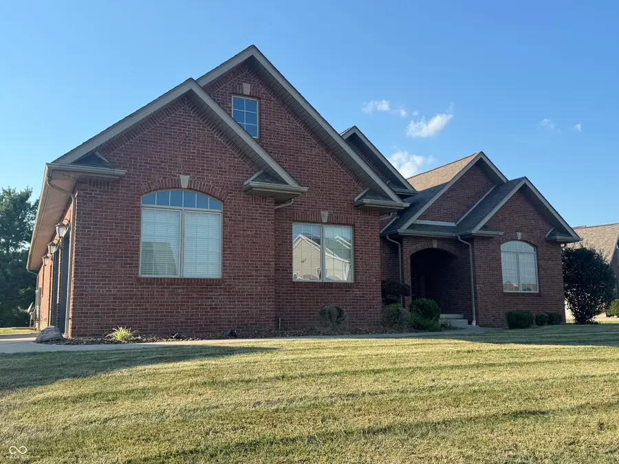 820 E Mill Creek Road S, Greensburg, IN 47240 - #2